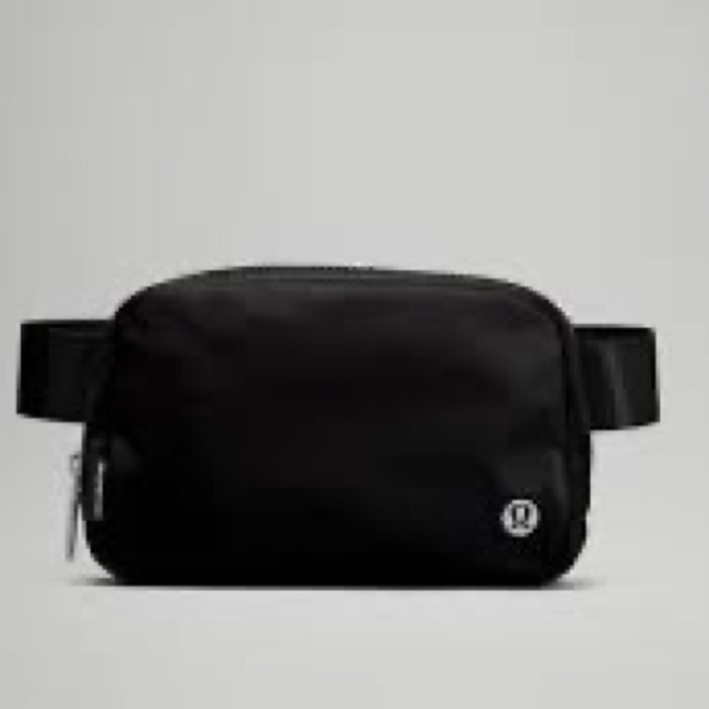 Lululemon Black Everywhere Belt Bag